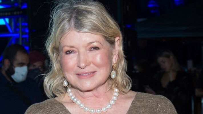Necesitamos hablar sobre las ondas azules brillantes de Martha Stewart